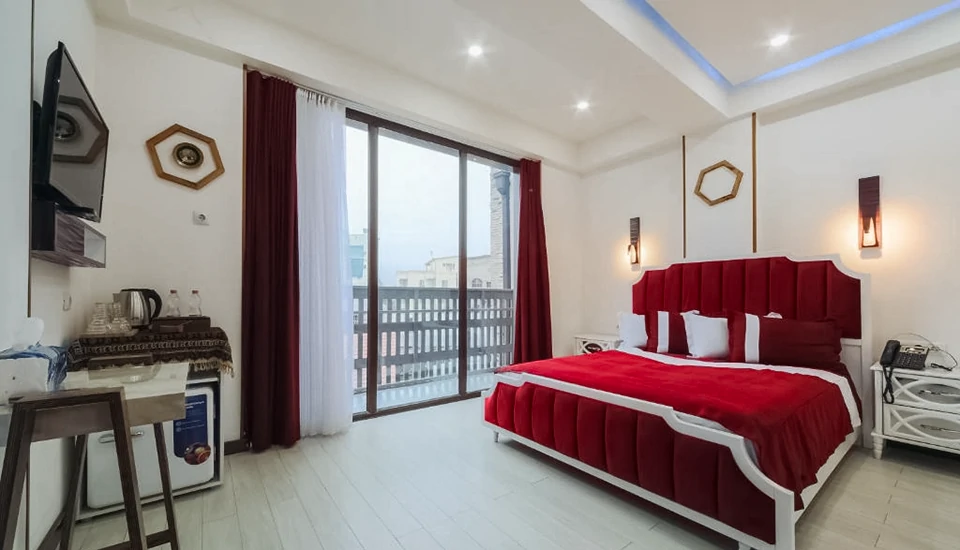 هتل لوکسین تفلیس